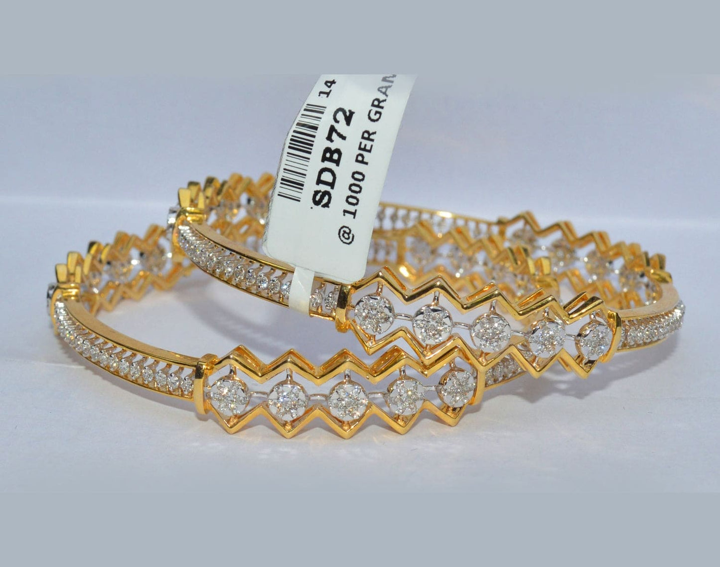 Serene 18k Diamond Gold Bangle