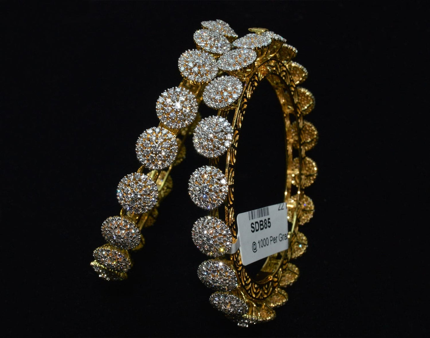 Enchanting 18k Diamond & Gold Bangle