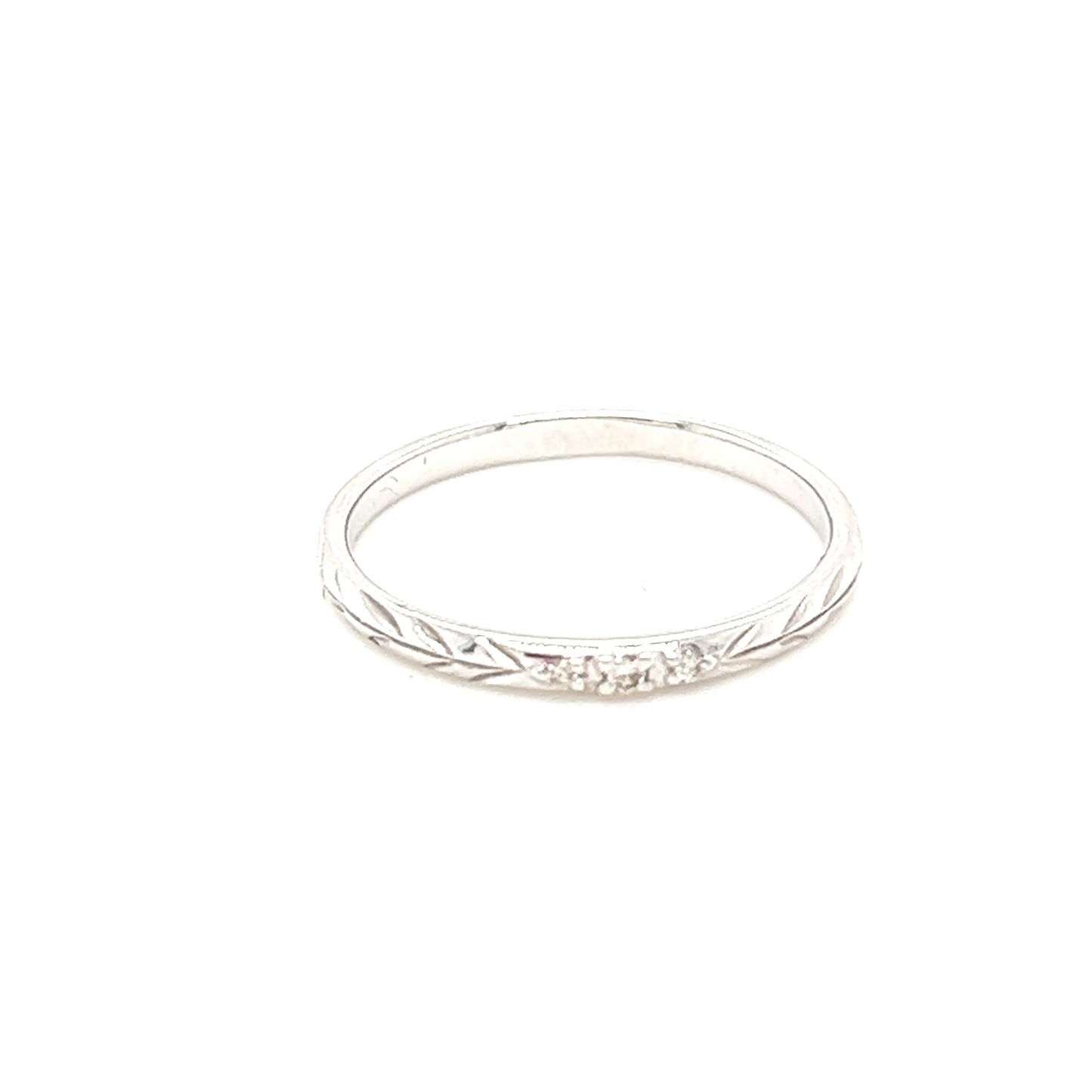 10K Sleek Diamond Ring