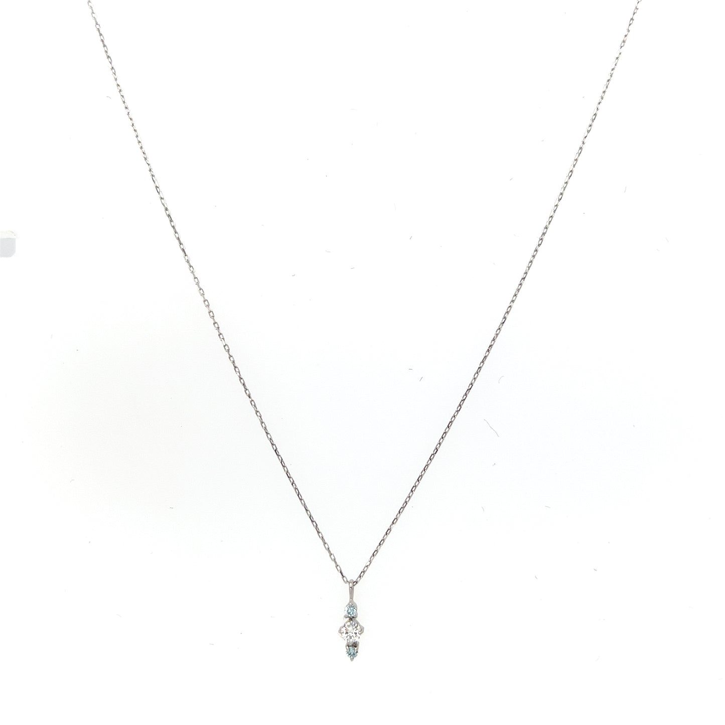Wrapping Diamond necklace