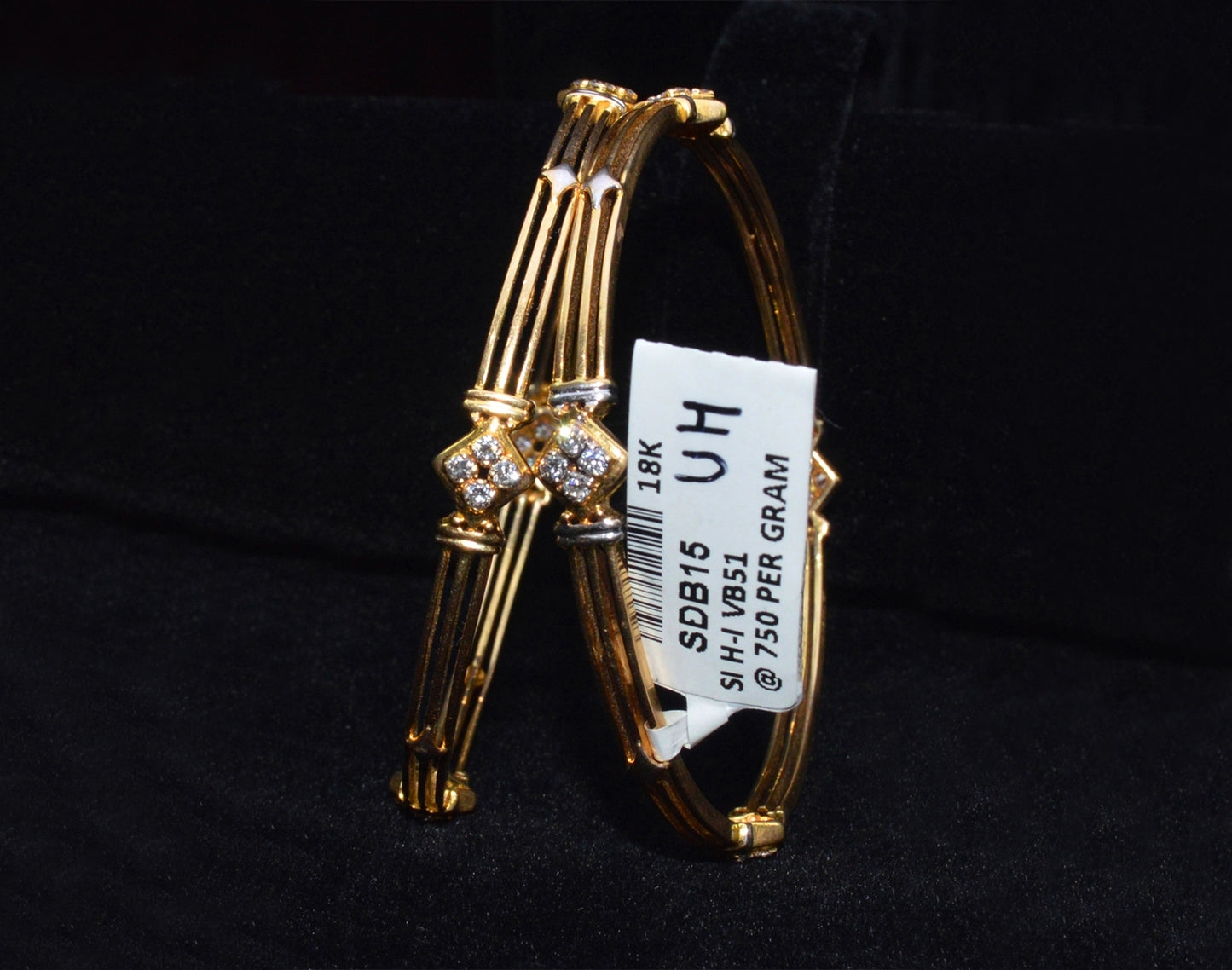 Allure 18k Yellow Gold Bangle