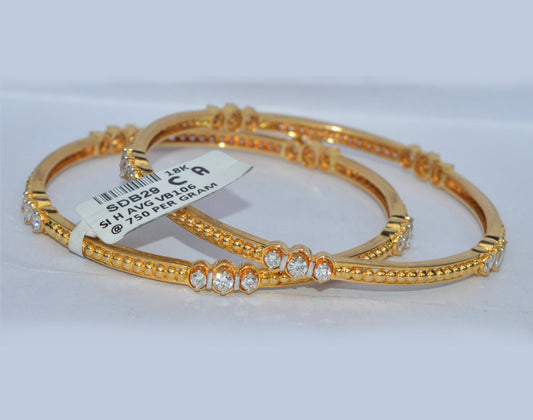 Timeless 18k Vintage Yellow Gold Bangle