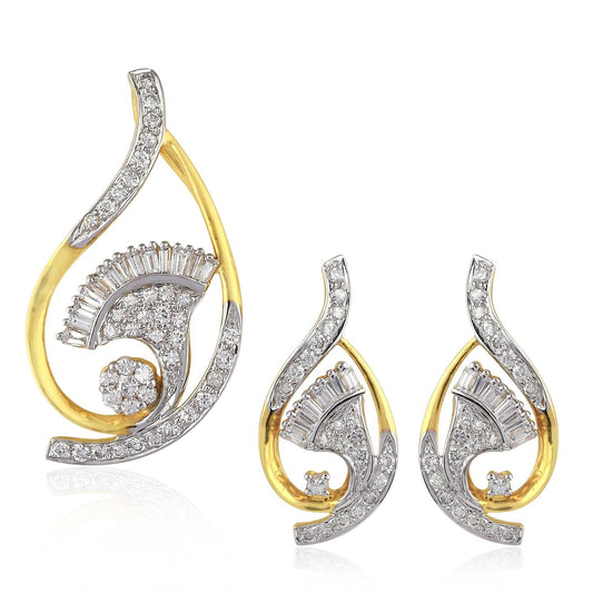 Enchanting 18 Carat Contemporary Gold Pendant