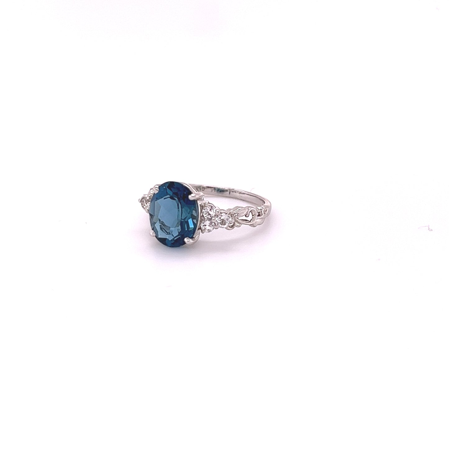 K10 Minimalist Blue Topaz ing