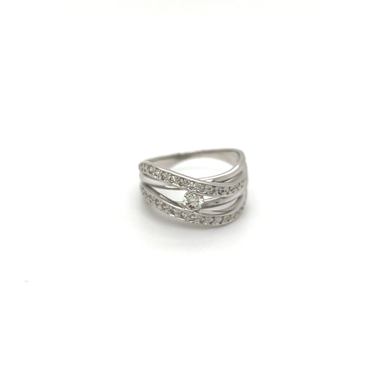 K18 Graceful Solitaire Diamond Band