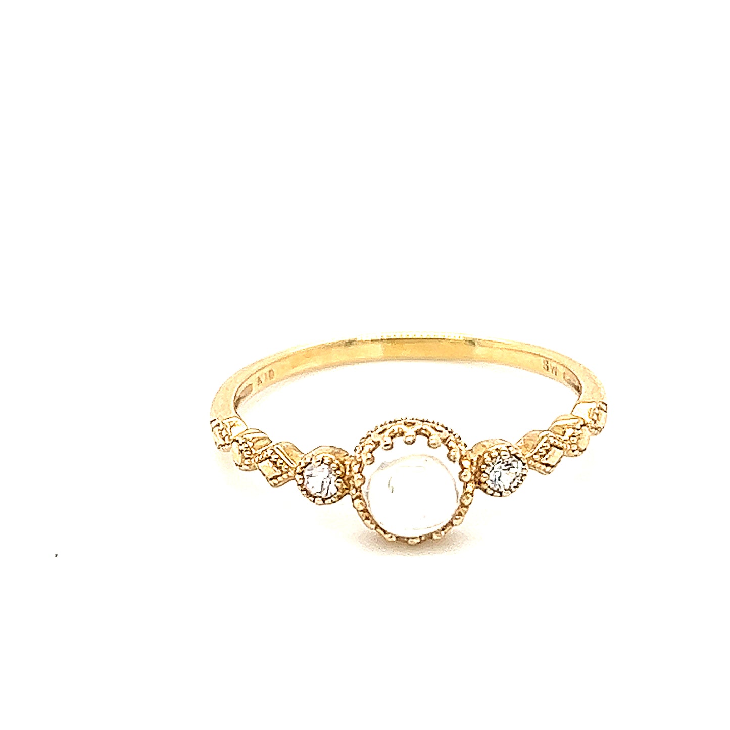 10K  Sparkling Stone ring