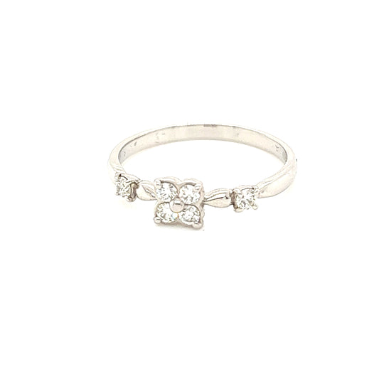 PT900  White Flower Ring